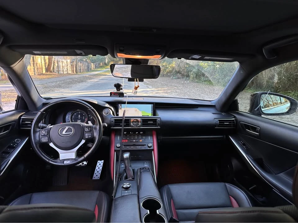 2019 Lexus IS 3rd Gen - Image 15 of 17