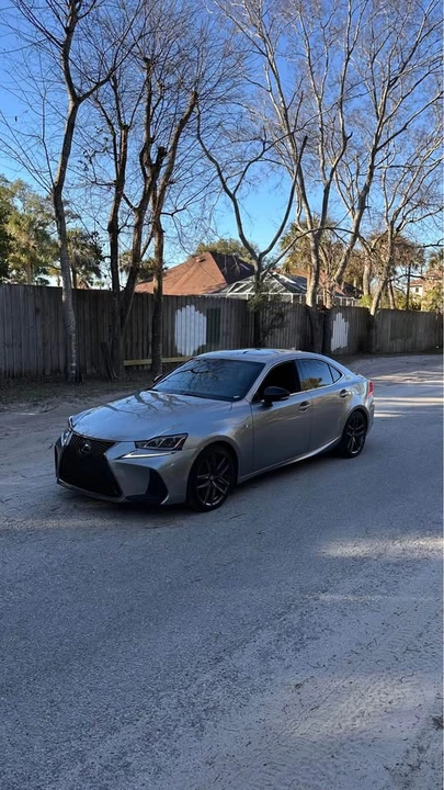 2019 Lexus IS 3rd Gen - Image 7 of 17