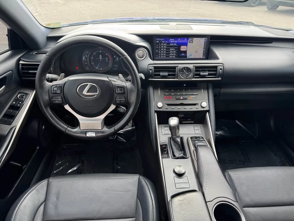 2019 Lexus IS 3rd Gen - Image 6 of 12