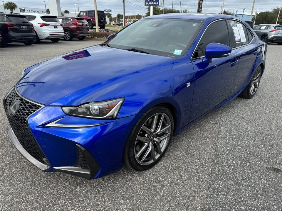 2019 Lexus IS 3rd Gen - Image 3 of 12