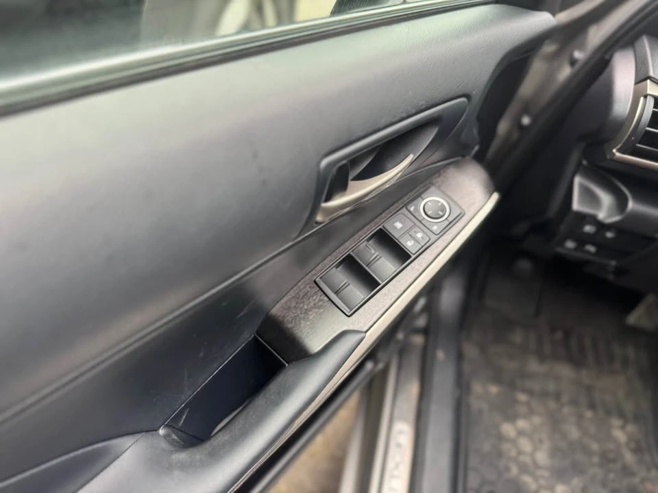 2019 Lexus IS 3rd Gen - Image 12 of 14