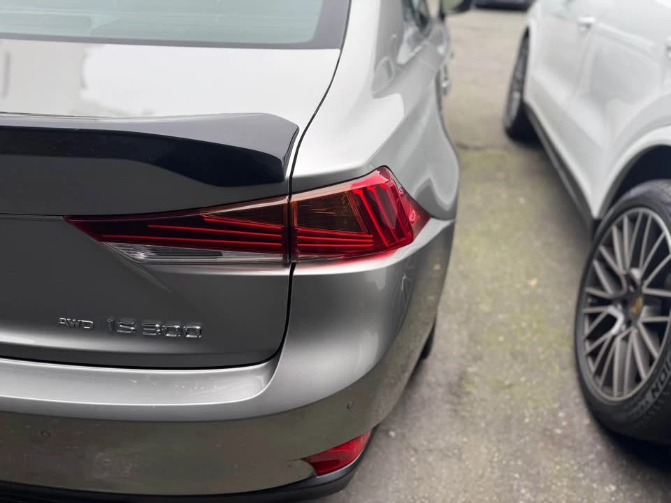 2019 Lexus IS 3rd Gen - Image 10 of 14