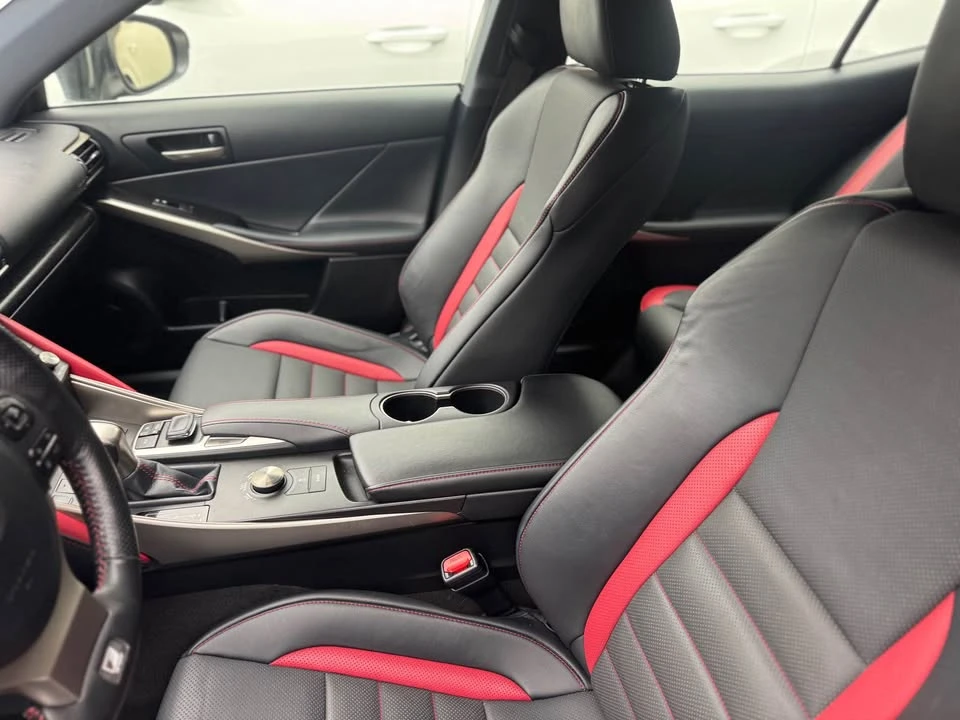 2019 Lexus IS 3rd Gen - Image 8 of 14