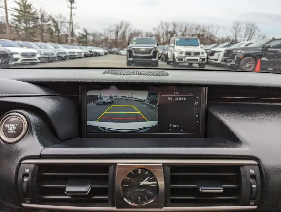 2019 Lexus IS 3rd Gen - Image 14 of 20
