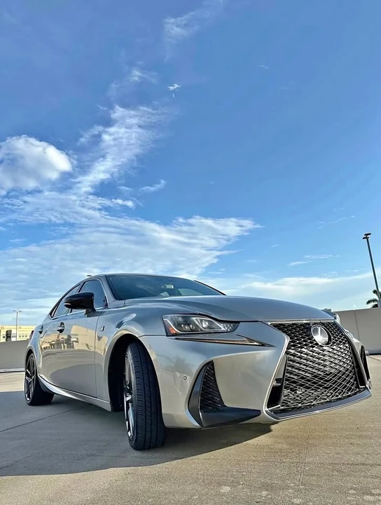 2019 Lexus IS 3rd Gen - Image 2 of 15