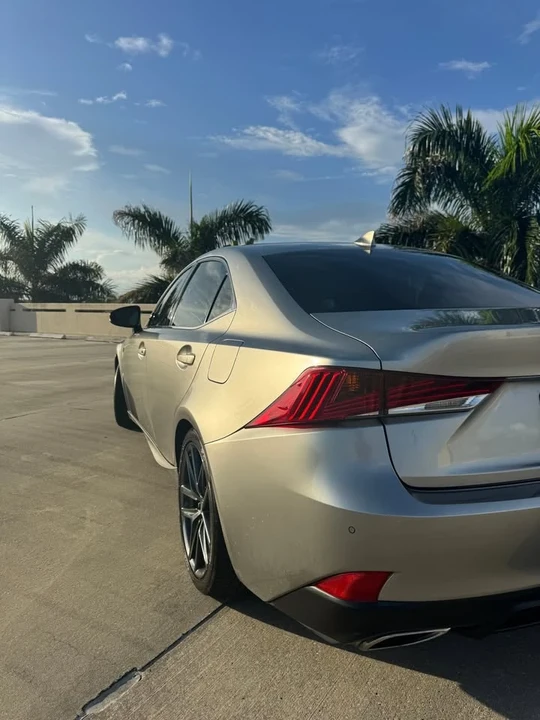 2019 Lexus IS 3rd Gen - Image 15 of 15
