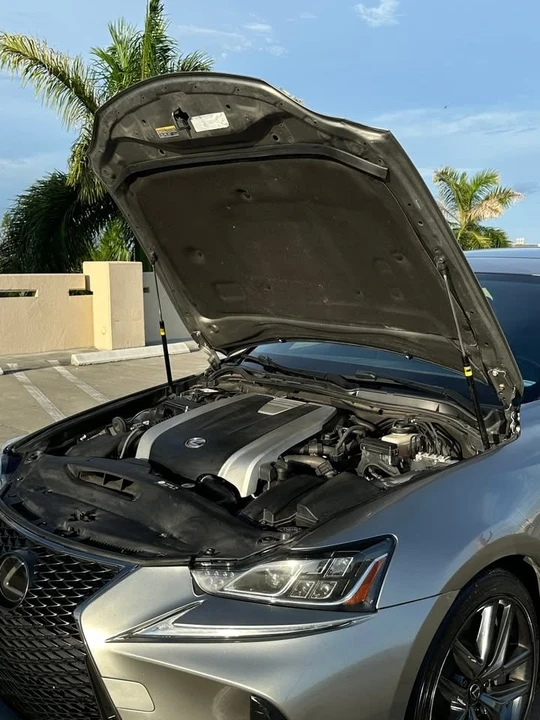 2019 Lexus IS 3rd Gen - Image 3 of 15