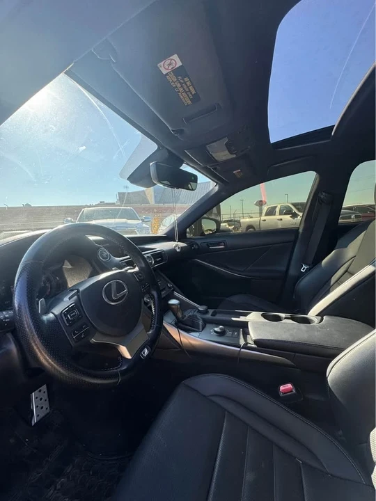 2019 Lexus IS 3rd Gen - Image 4 of 9