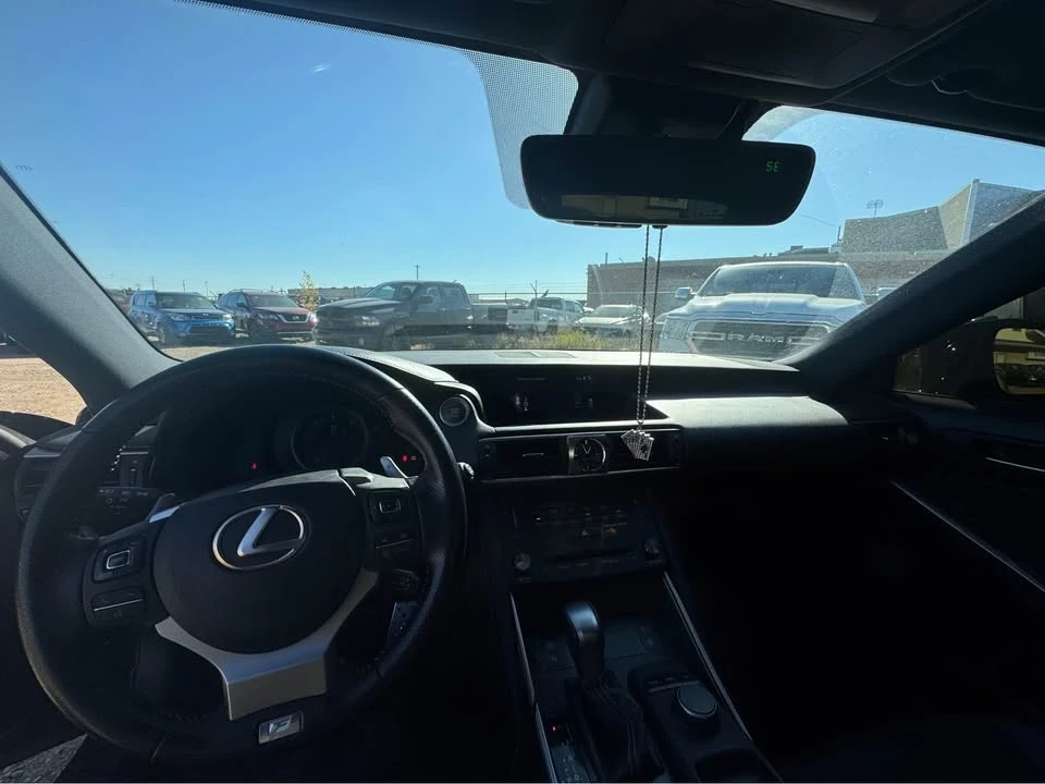 2019 Lexus IS 3rd Gen - Image 6 of 9