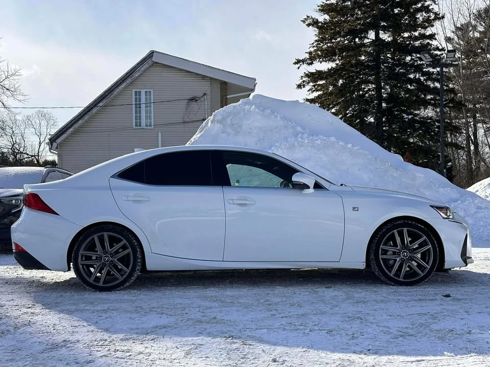 2019 Lexus IS 3rd Gen - Image 6 of 20