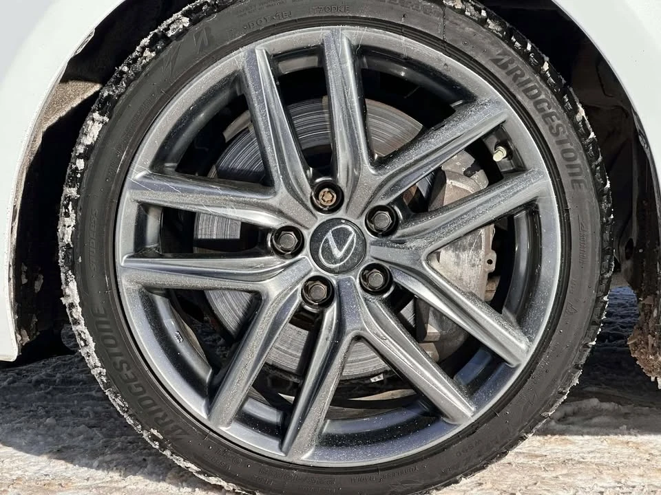2019 Lexus IS 3rd Gen - Image 19 of 20
