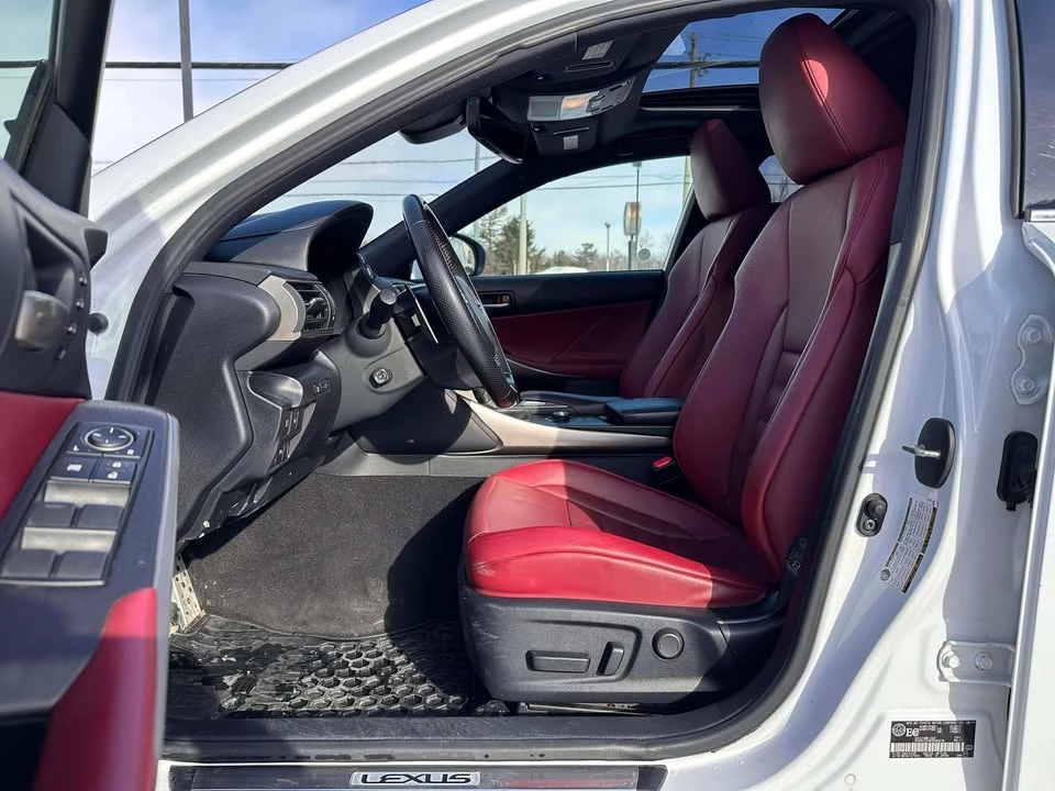 2019 Lexus IS 3rd Gen - Image 16 of 20