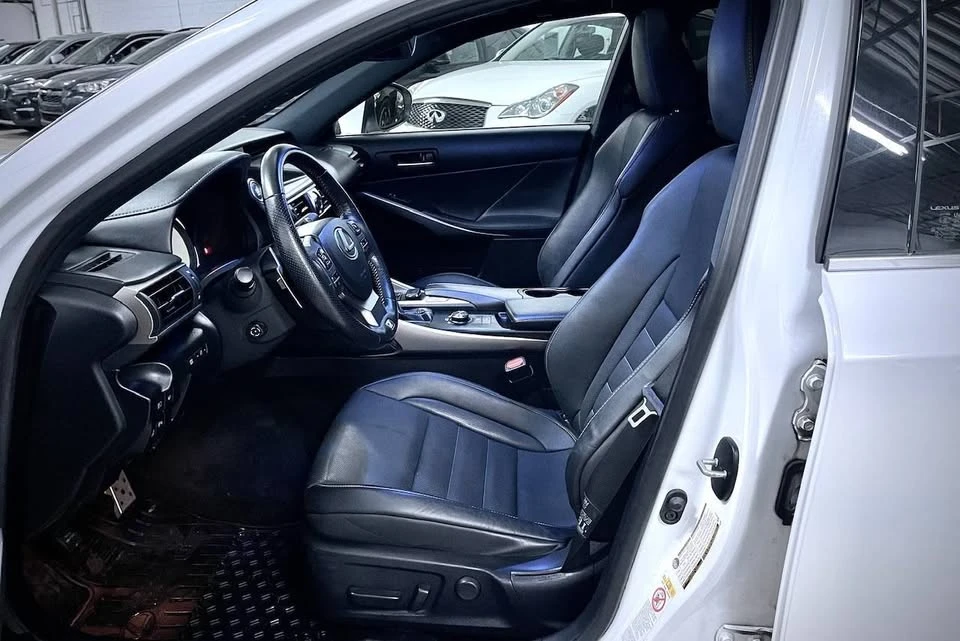2019 Lexus IS 3rd Gen - Image 10 of 20