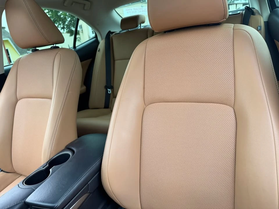 2019 Lexus IS 3rd Gen - Image 8 of 16