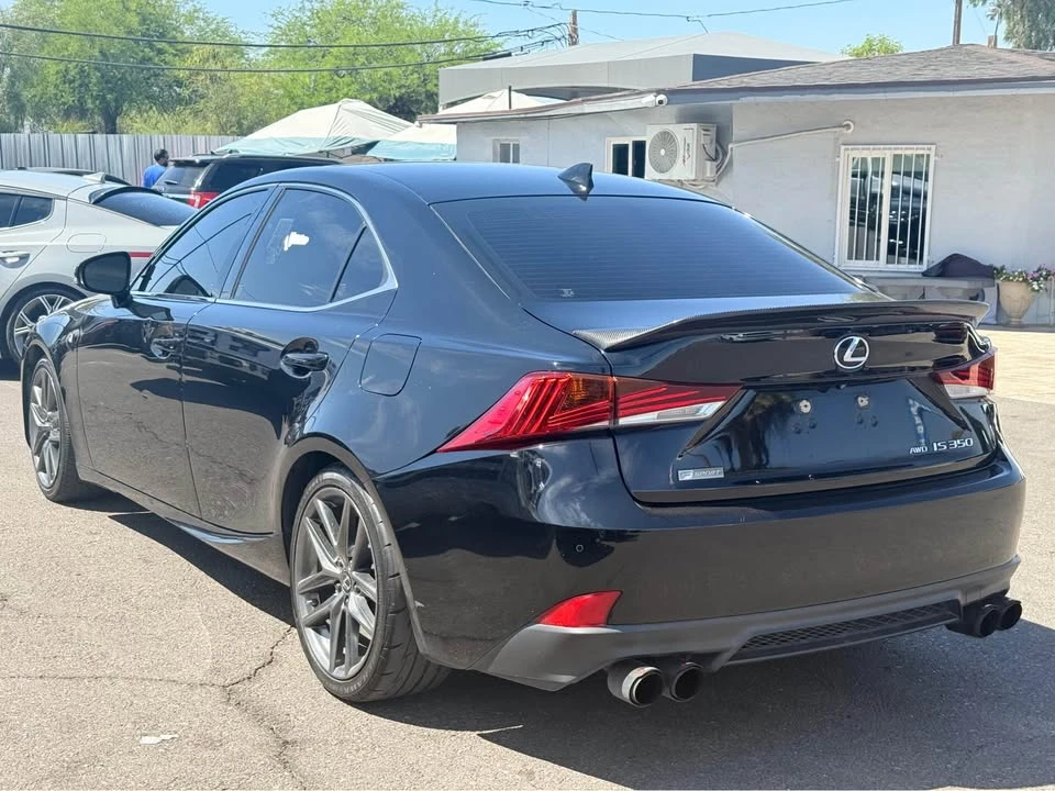2019 Lexus IS 3rd Gen - Image 5 of 7