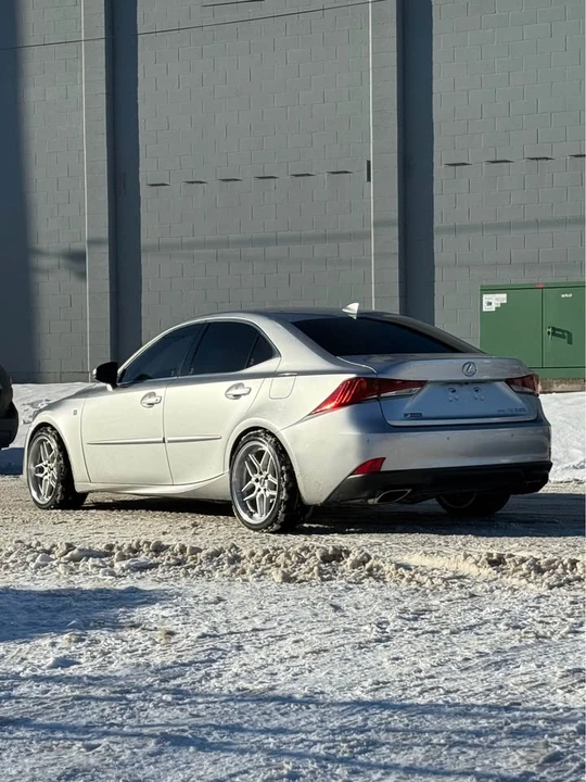 2019 Lexus IS 3rd Gen - Image 4 of 19