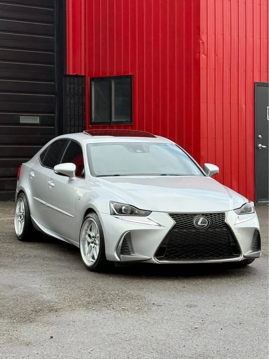 2019 Lexus IS 3rd Gen - Image 19 of 20