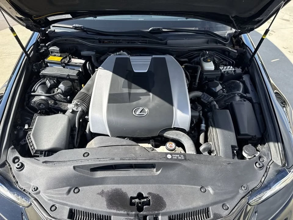 2019 Lexus IS 3rd Gen - Image 6 of 17