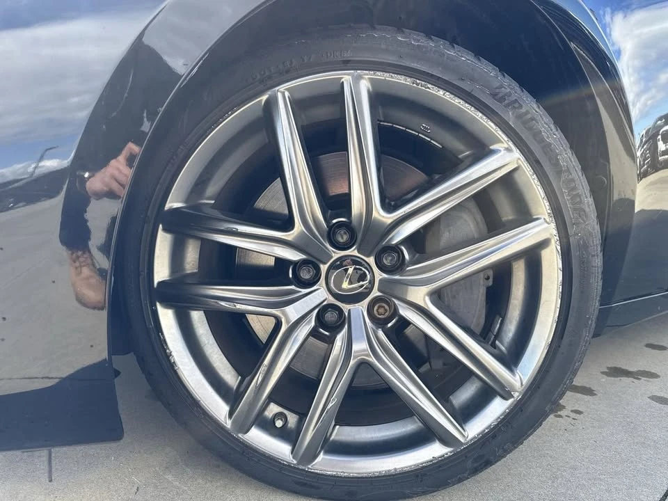 2019 Lexus IS 3rd Gen - Image 4 of 17