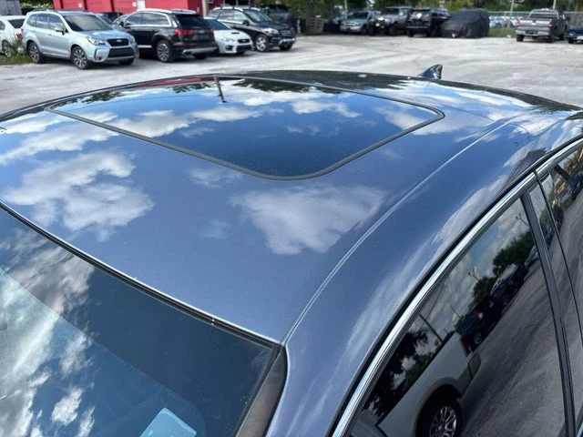 2019 Lexus IS 3rd Gen - Image 5 of 13