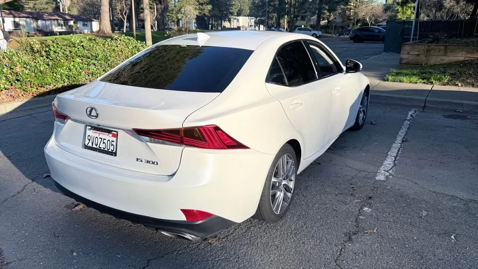 2019 Lexus IS 3rd Gen - Image 3 of 12