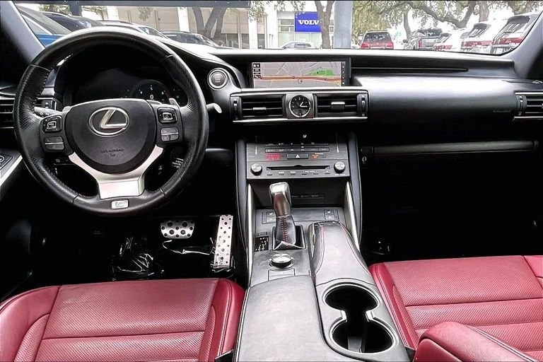 2019 Lexus IS 3rd Gen - Image 8 of 11