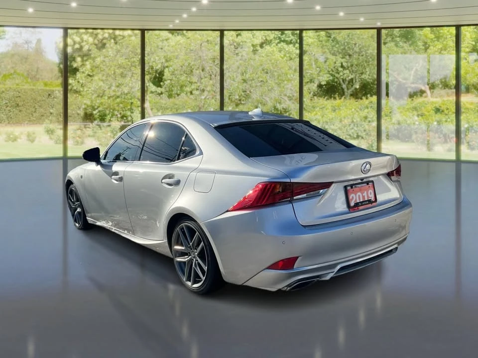 2019 Lexus IS 3rd Gen - Image 5 of 20