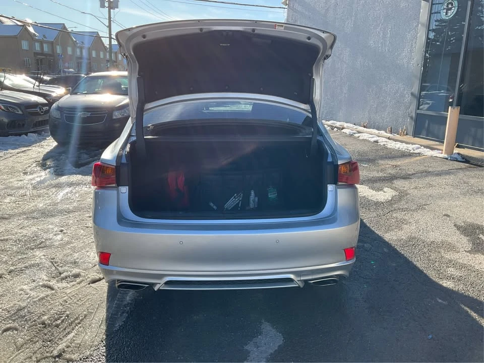 2019 Lexus IS 3rd Gen - Image 13 of 20