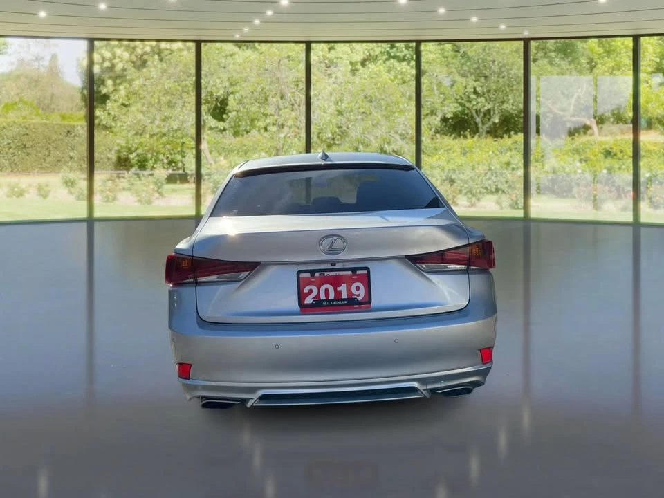 2019 Lexus IS 3rd Gen - Image 4 of 20