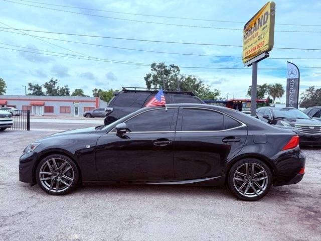 2019 Lexus IS 3rd Gen - Image 4 of 20