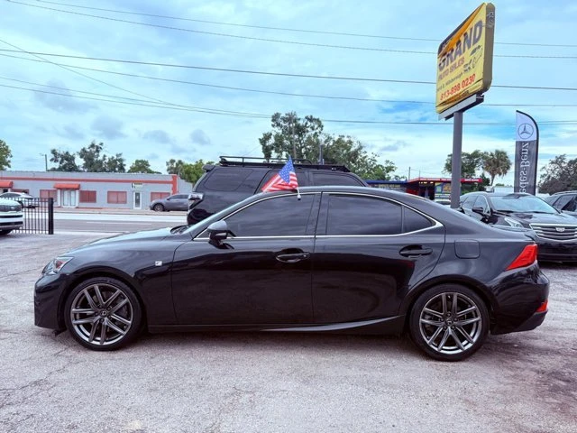 2019 Lexus IS 3rd Gen - Image 4 of 20