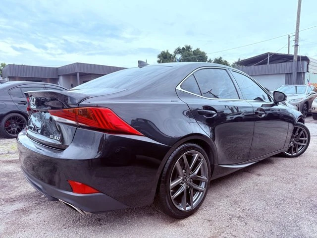 2019 Lexus IS 3rd Gen - Image 14 of 20