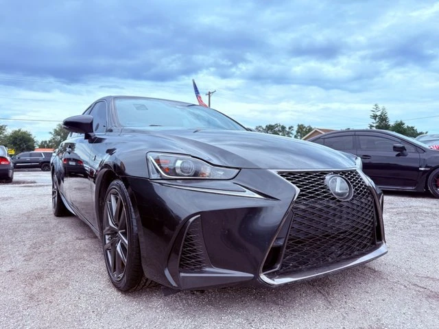 2019 Lexus IS 3rd Gen - Image 9 of 20