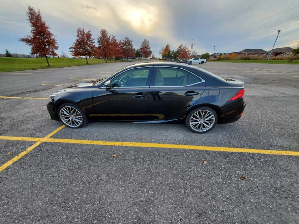 2019 Lexus IS 3rd Gen - Image 3 of 9
