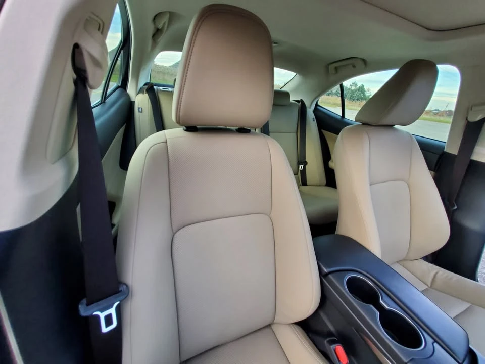 2019 Lexus IS 3rd Gen - Image 6 of 9