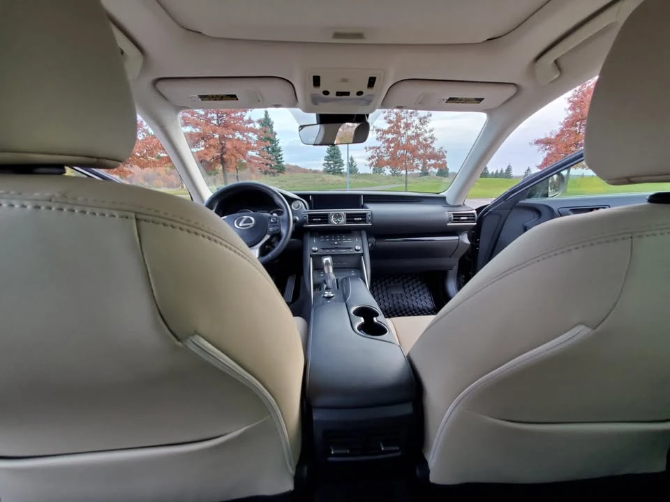 2019 Lexus IS 3rd Gen - Image 7 of 9
