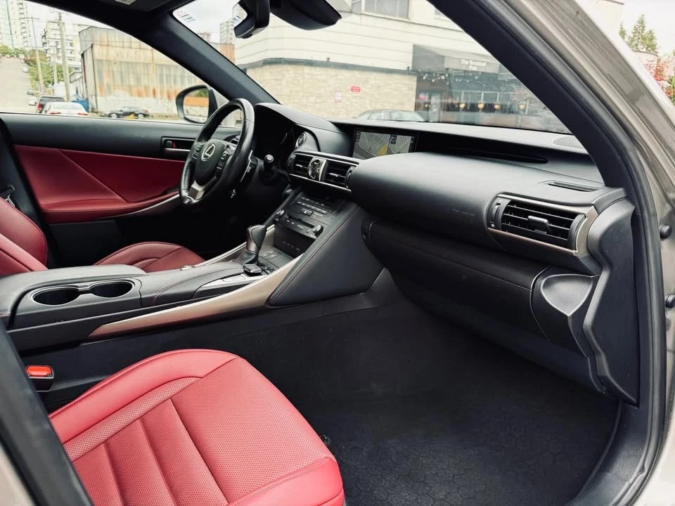 2019 Lexus IS 3rd Gen - Image 14 of 20