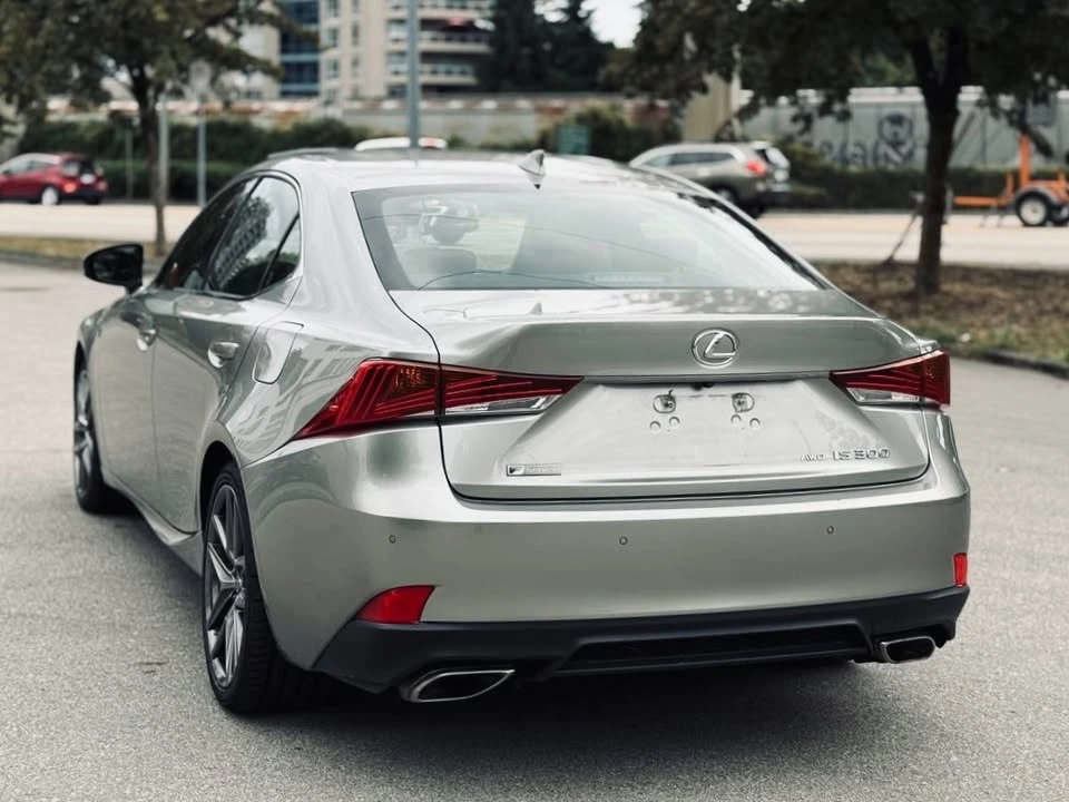 2019 Lexus IS 3rd Gen - Image 7 of 20