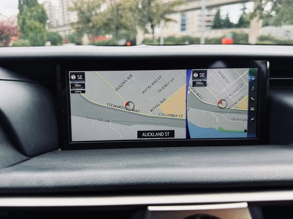 2019 Lexus IS 3rd Gen - Image 15 of 20