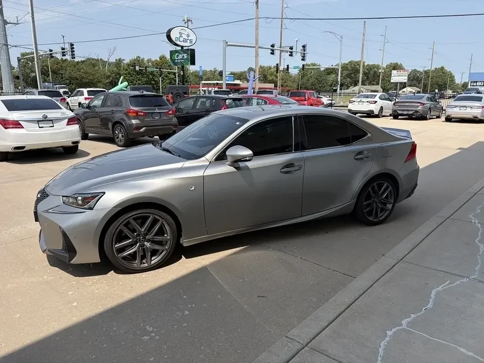 2019 Lexus IS 3rd Gen - Image 3 of 5