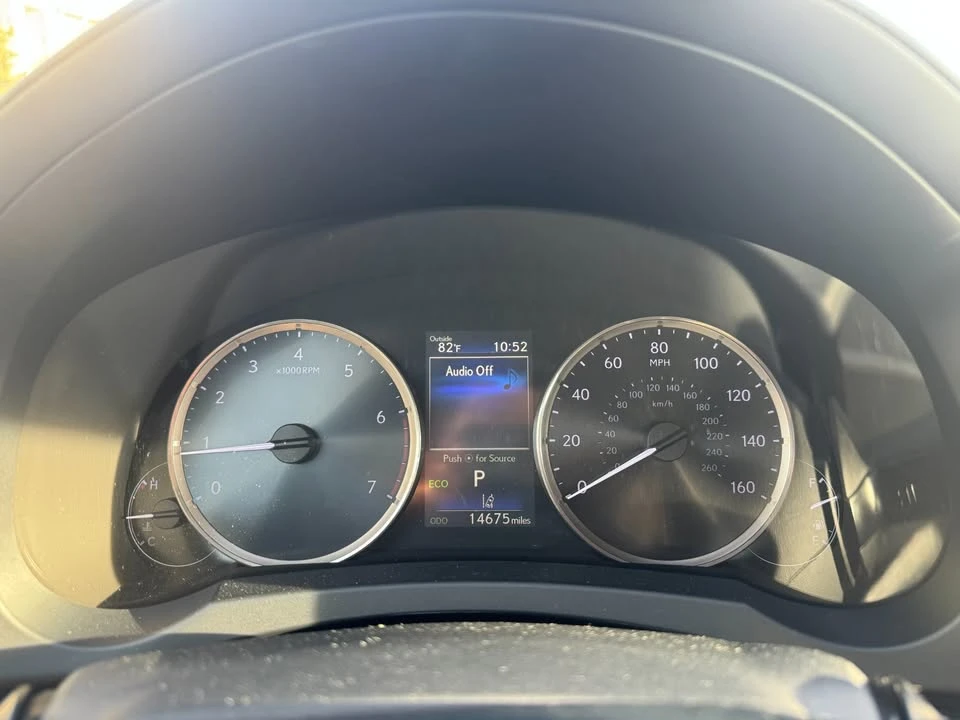 2019 Lexus IS 3rd Gen - Image 5 of 8