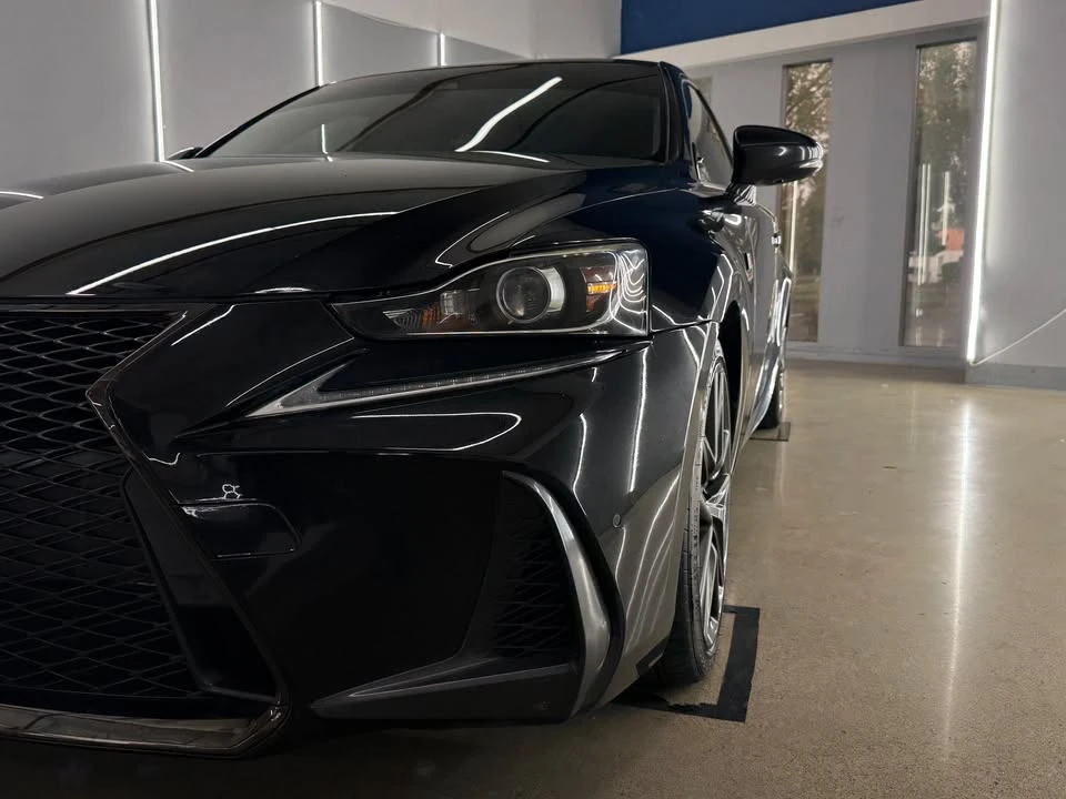 2019 Lexus IS 3rd Gen - Image 6 of 19