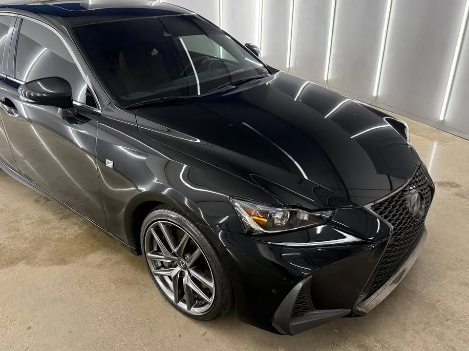2019 Lexus IS 3rd Gen - Image 5 of 19