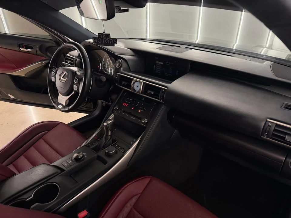 2019 Lexus IS 3rd Gen - Image 16 of 19