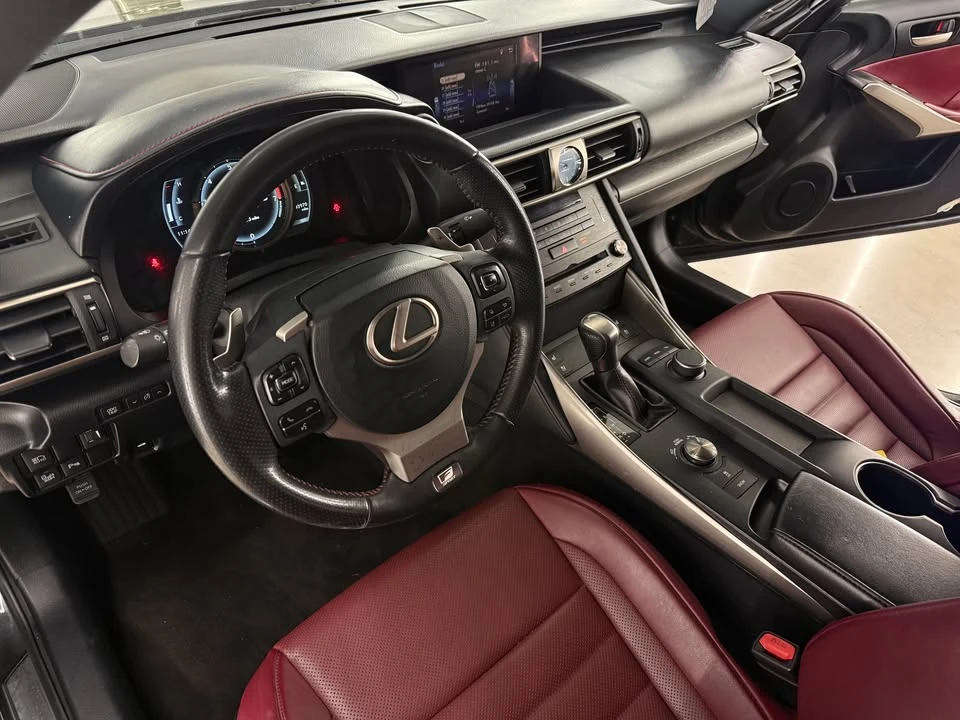 2019 Lexus IS 3rd Gen - Image 12 of 19