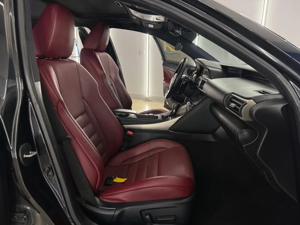 2019 Lexus IS 3rd Gen - Image 15 of 19
