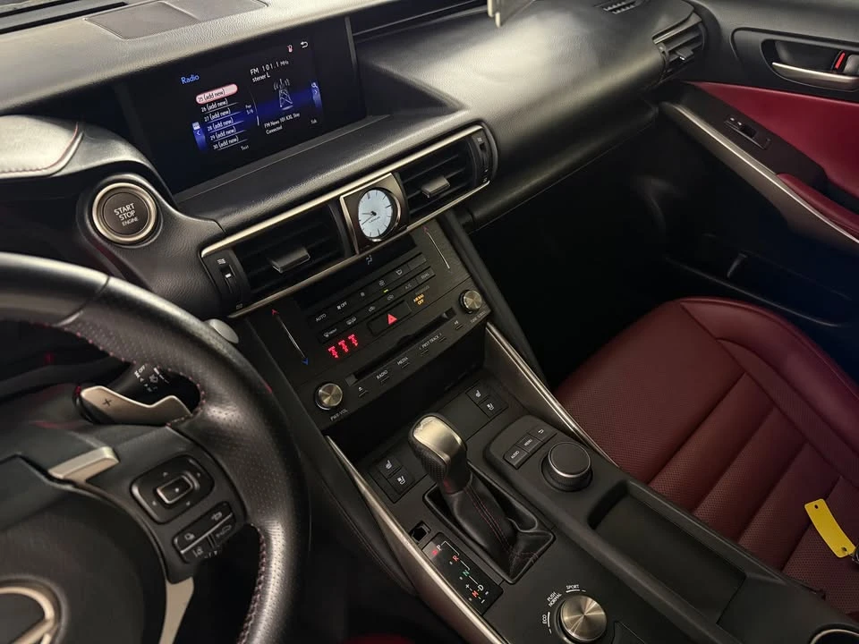 2019 Lexus IS 3rd Gen - Image 18 of 19