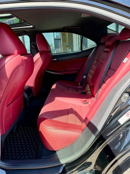 2019 Lexus IS 3rd Gen - Image 17 of 20