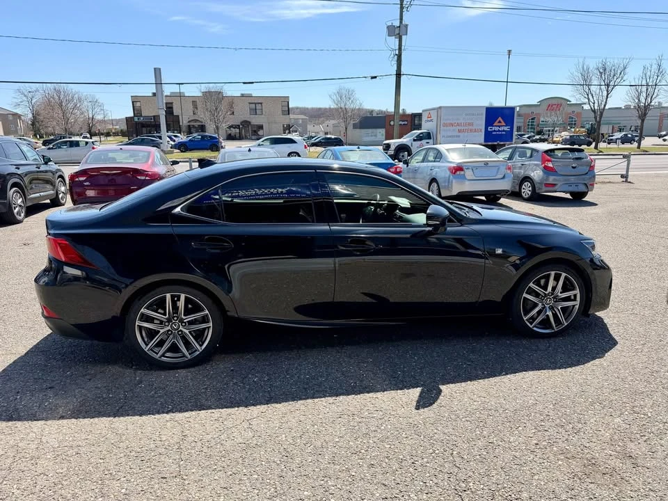 2019 Lexus IS 3rd Gen - Image 4 of 20