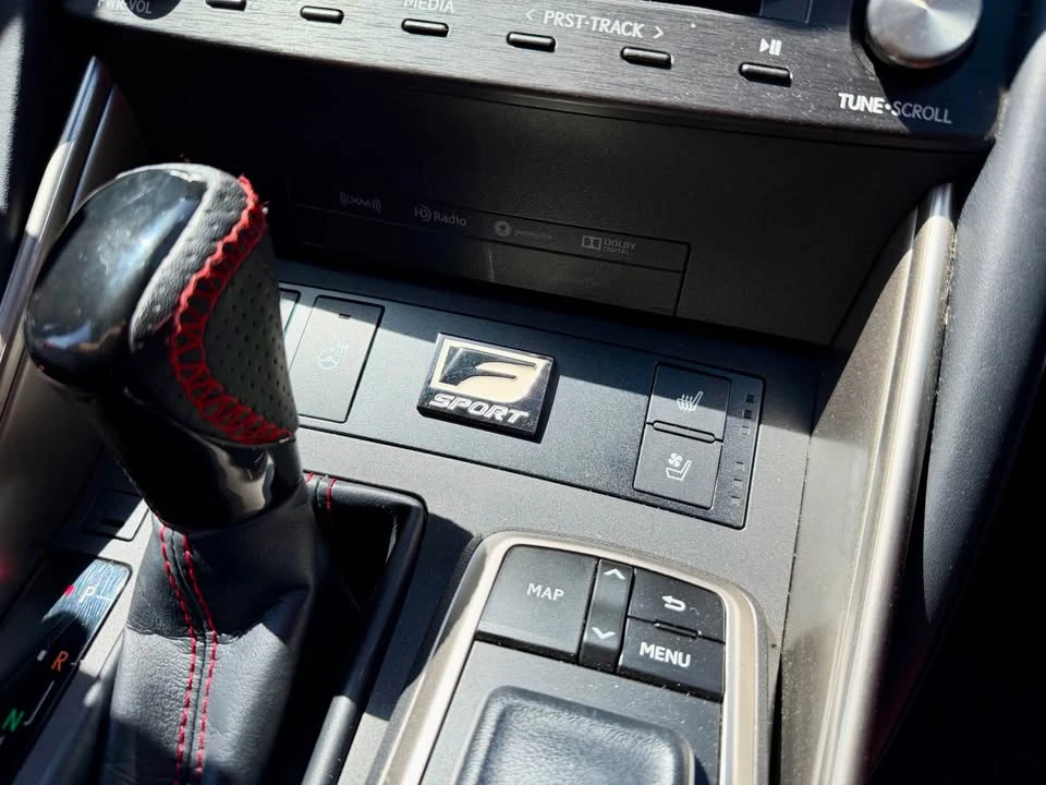 2019 Lexus IS 3rd Gen - Image 15 of 20